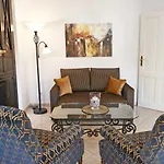 Villa \